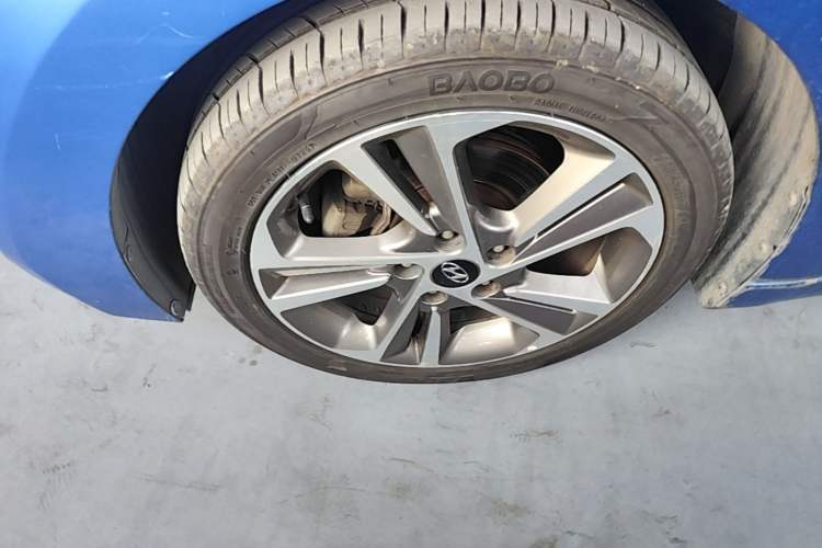 Used Hyundai Elantra (6th Generation / Lingdong) 2016 1.6L Automatic ZhiXuan – Elite Version Exterior 4