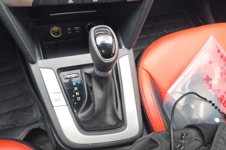 Used Hyundai Elantra (6th Generation / Lingdong) 2016 1.6L Automatic ZhiXuan – Elite Version Gear Lever