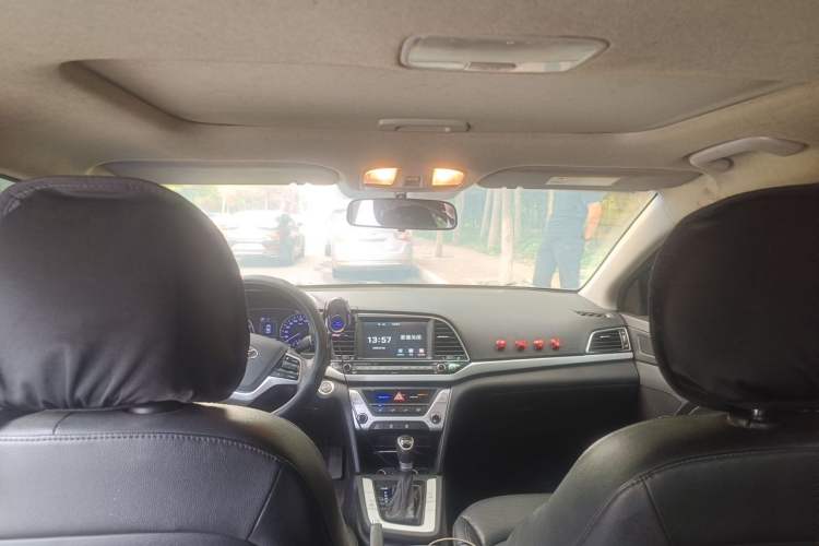 Used Hyundai Elantra (6th Generation / Lingdong) 2016 1.6L Automatic ZhiXuan · Luxury Version Headliner