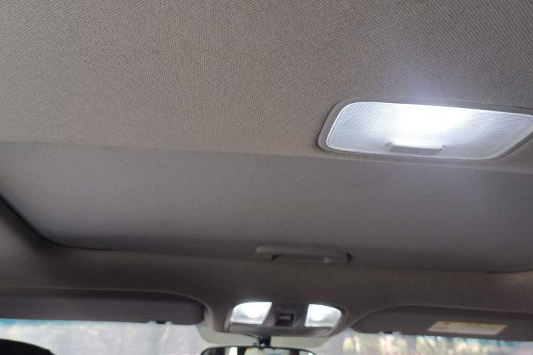 Used Hyundai Elantra (6th Generation / Lingdong) 2016 1.6L Automatic ZhiXuan – Elite Version Headliner