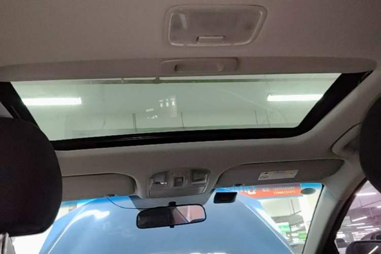 Used Hyundai Elantra (6th Generation / Lingdong) 2016 1.6L Automatic ZhiXuan – Elite Version Headliner
