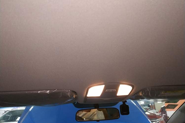 Used Hyundai Elantra (6th Generation / Lingdong) 2016 1.6L Manual ZhiXuan·Youth Edition Headliner