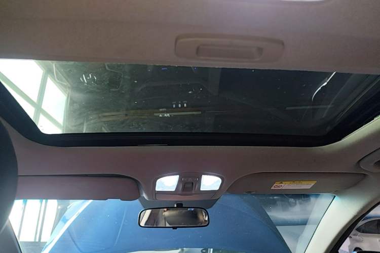 Used Hyundai Elantra (6th Generation / Lingdong) 2016 1.6L Automatic ZhiXuan – Elite Version Headliner