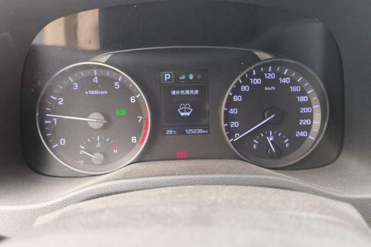Used Hyundai Elantra (6th Generation / Lingdong) 2016 1.6L Automatic ZhiXuan – Elite Version Instrument Cluster