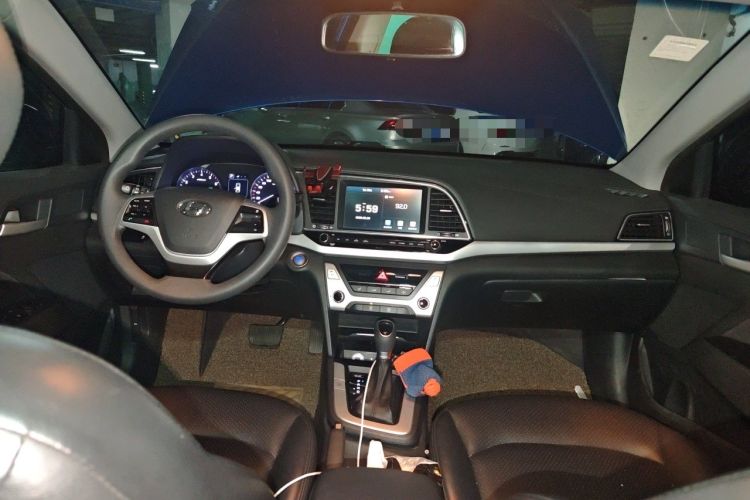 Used Hyundai Elantra (6th Generation / Lingdong) 2016 1.6L Automatic ZhiXuan – Elite Version Interior 2