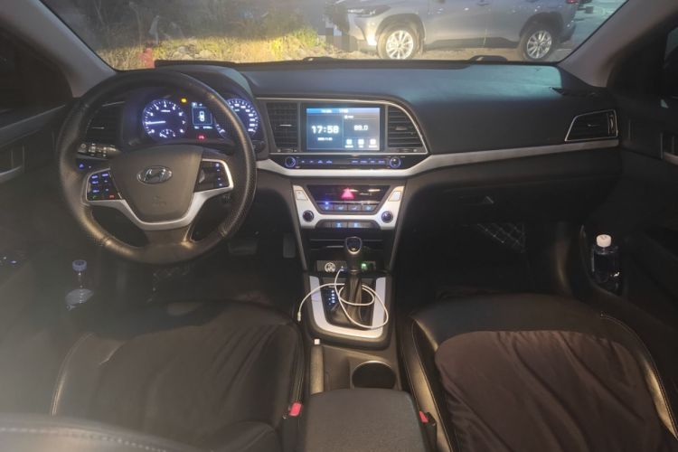Used Hyundai Elantra (6th Generation / Lingdong) 2016 1.6L Automatic ZhiXuan – Elite Version Interior 2