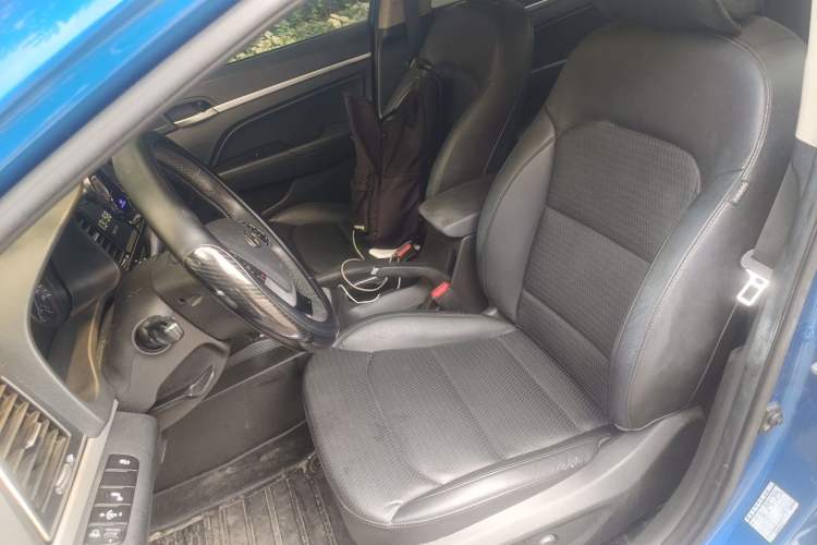 Used Hyundai Elantra (6th Generation / Lingdong) 2016 1.6L Automatic ZhiXuan · Luxury Version Left Front Seat