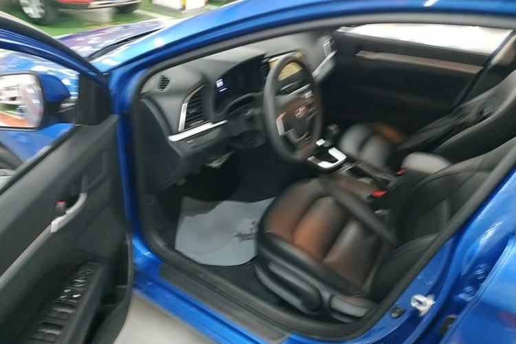 Used Hyundai Elantra (6th Generation / Lingdong) 2016 1.6L Manual ZhiXuan·Youth Edition Left Front Seat