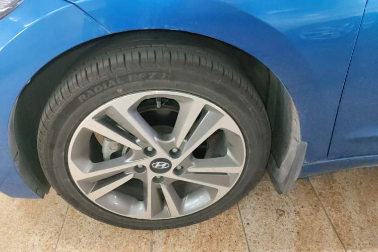 Used Hyundai Elantra (6th Generation / Lingdong) 2016 1.6L Automatic ZhiXuan – Elite Version Left Front Wheel Hub