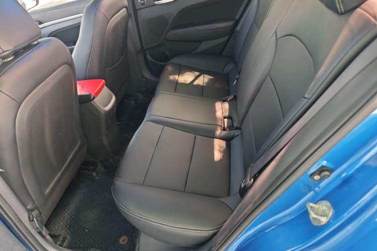 Used Hyundai Elantra (6th Generation / Lingdong) 2016 1.6L Automatic ZhiXuan – Elite Version Left Rear Seat