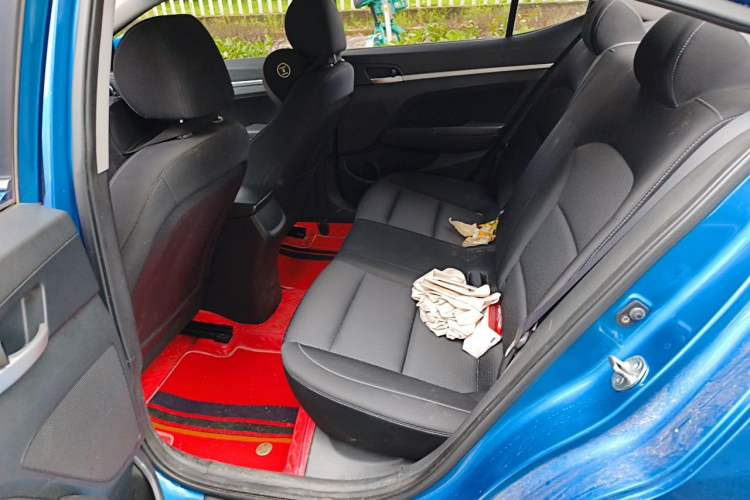 Used Hyundai Elantra (6th Generation / Lingdong) 2016 1.6L Automatic ZhiXuan – Elite Version Left Rear Seat