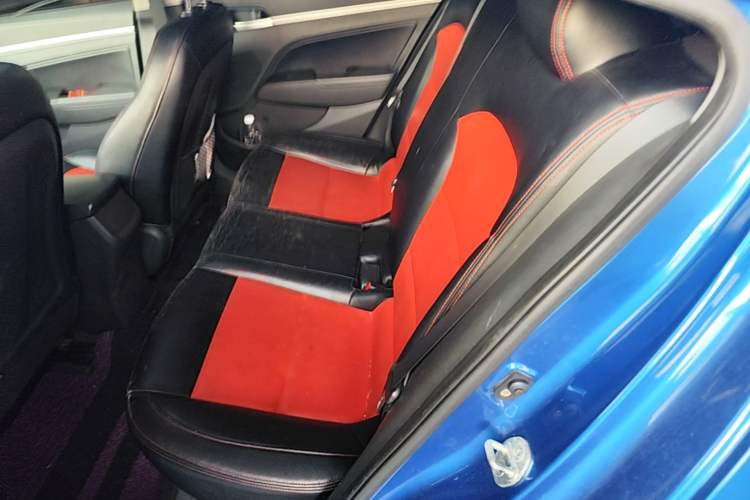 Used Hyundai Elantra (6th Generation / Lingdong) 2016 1.6L Automatic ZhiXuan – Elite Version Left Rear Seat