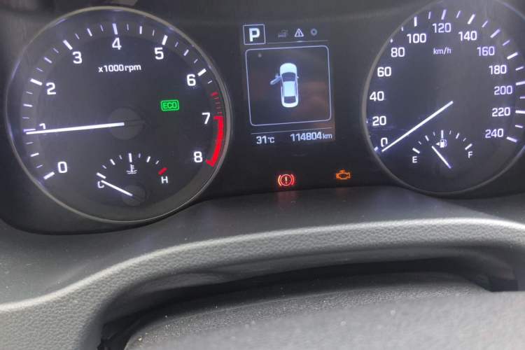 Used Hyundai Elantra (6th Generation / Lingdong) 2016 1.6L Automatic ZhiXuan – Elite Version Odometer Close Up