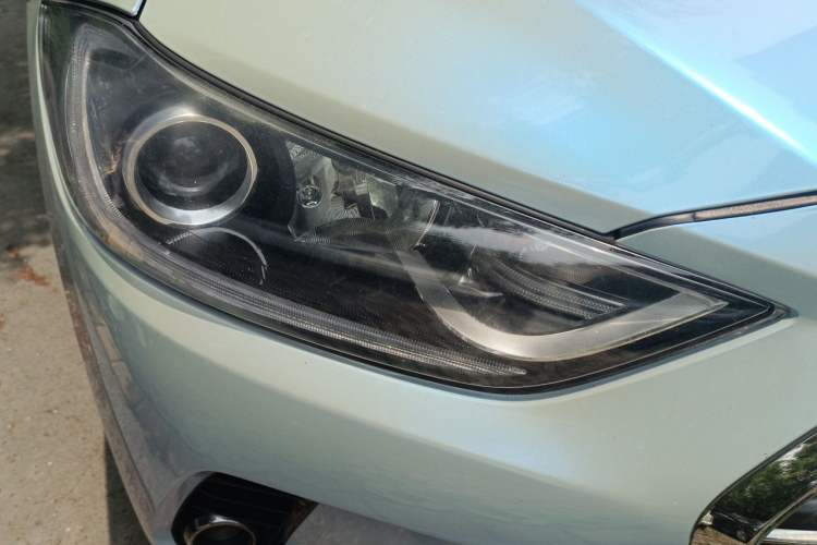 Used Hyundai Elantra (6th Generation / Lingdong) 2016 1.6L Automatic ZhiXuan – Elite Version Right Front Headlight