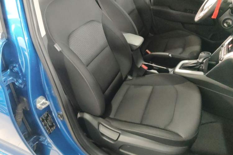 Used Hyundai Elantra (6th Generation / Lingdong) 2016 1.6L Automatic ZhiXuan – Elite Version Right Front Seat