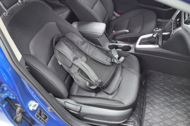 Used Hyundai Elantra (6th Generation / Lingdong) 2016 1.6L Automatic ZhiXuan – Elite Version Right Front Seat