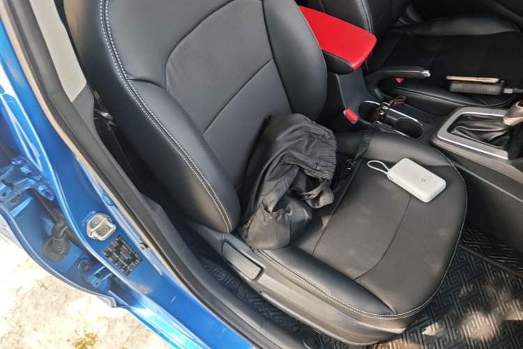 Used Hyundai Elantra (6th Generation / Lingdong) 2016 1.6L Automatic ZhiXuan – Elite Version Right Front Seat