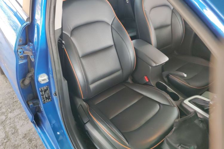 Used Hyundai Elantra (6th Generation / Lingdong) 2016 1.6L Automatic ZhiXuan – Elite Version Right Front Seat