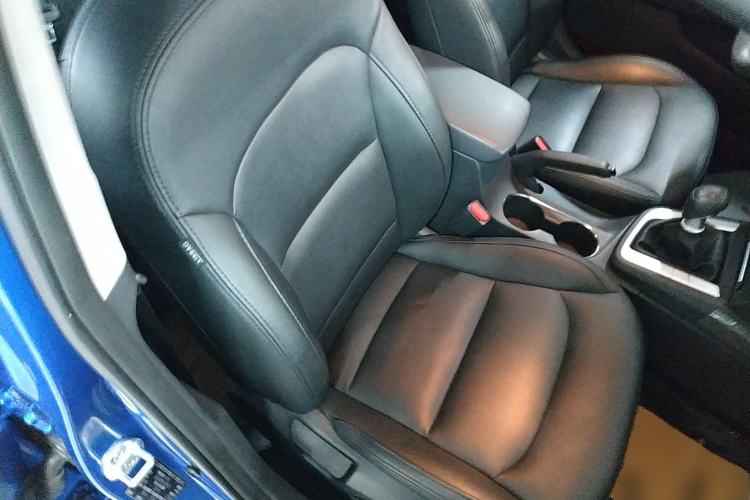 Used Hyundai Elantra (6th Generation / Lingdong) 2016 1.6L Manual ZhiXuan·Youth Edition Right Front Seat