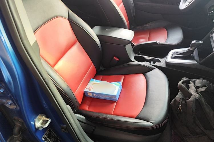 Used Hyundai Elantra (6th Generation / Lingdong) 2016 1.6L Automatic ZhiXuan – Elite Version Right Front Seat