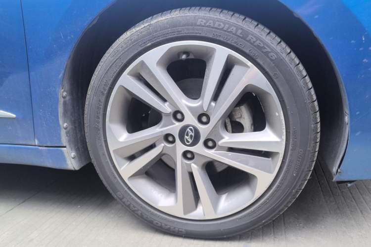 Used Hyundai Elantra (6th Generation / Lingdong) 2016 1.6L Automatic ZhiXuan – Elite Version Right Front Wheel Hub