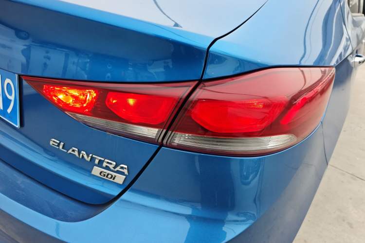 Used Hyundai Elantra (6th Generation / Lingdong) 2016 1.6L Automatic ZhiXuan – Elite Version Right Rear Taillight