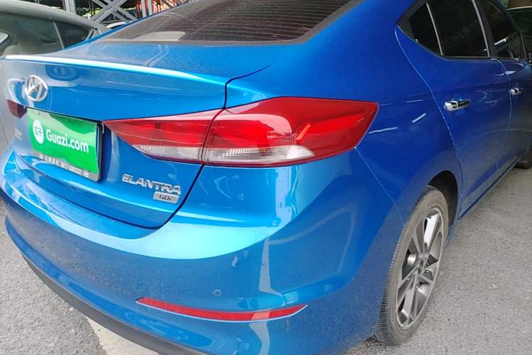 Used Hyundai Elantra (6th Generation / Lingdong) 2016 1.6L Automatic ZhiXuan – Elite Version Right Rear Taillight