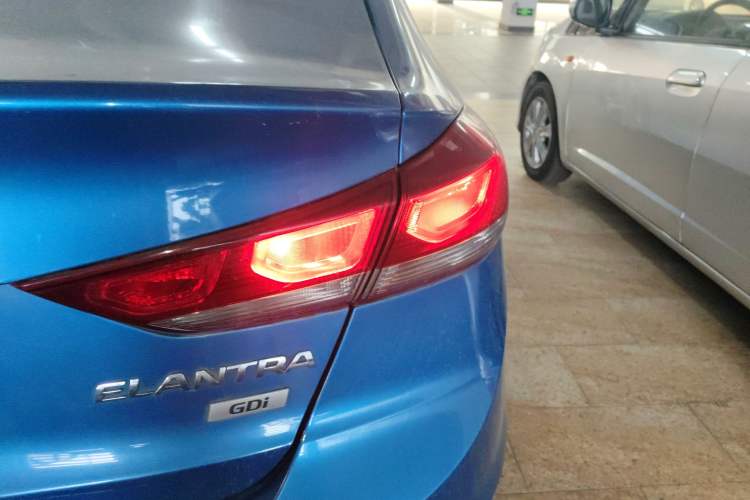 Used Hyundai Elantra (6th Generation / Lingdong) 2016 1.6L Automatic ZhiXuan – Elite Version Right Rear Taillight