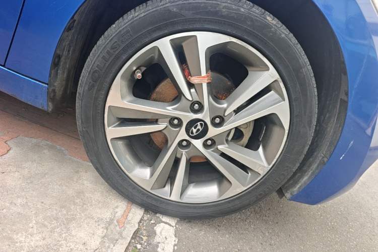 Used Hyundai Elantra (6th Generation / Lingdong) 2016 1.6L Automatic ZhiXuan – Elite Version Right Rear Wheel Hub