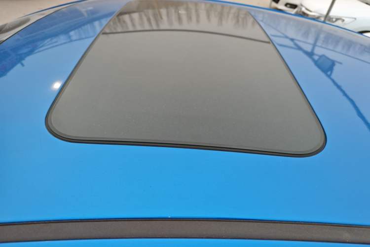 Used Hyundai Elantra (6th Generation / Lingdong) 2016 1.6L Automatic ZhiXuan – Elite Version Roof