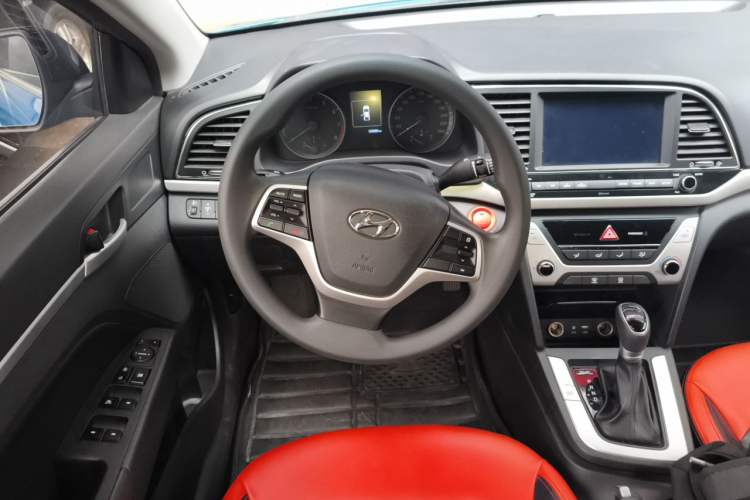 Used Hyundai Elantra (6th Generation / Lingdong) 2016 1.6L Automatic ZhiXuan – Elite Version Steering Wheel