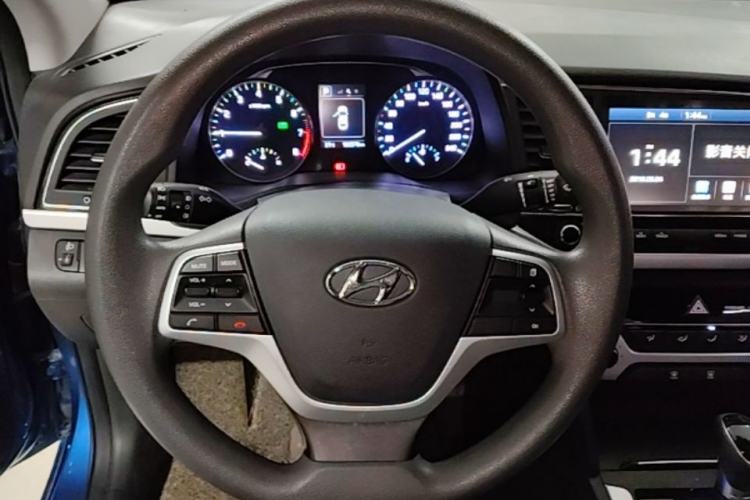 Used Hyundai Elantra (6th Generation / Lingdong) 2016 1.6L Automatic ZhiXuan – Elite Version Steering Wheel