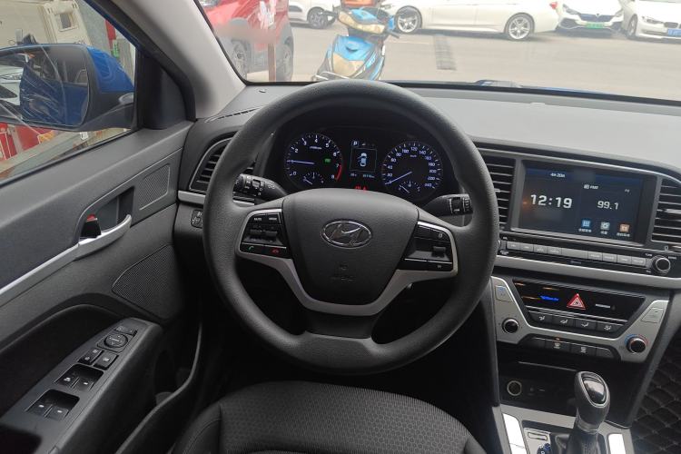 Used Hyundai Elantra (6th Generation / Lingdong) 2016 1.6L Automatic ZhiXuan – Elite Version Steering Wheel