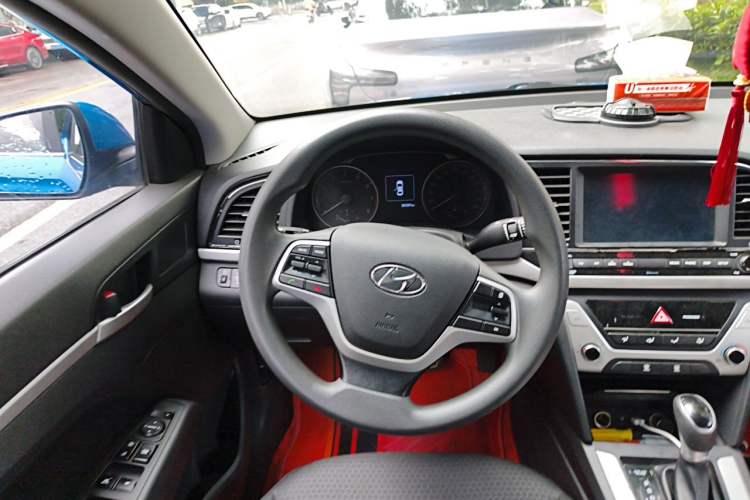 Used Hyundai Elantra (6th Generation / Lingdong) 2016 1.6L Automatic ZhiXuan – Elite Version Steering Wheel