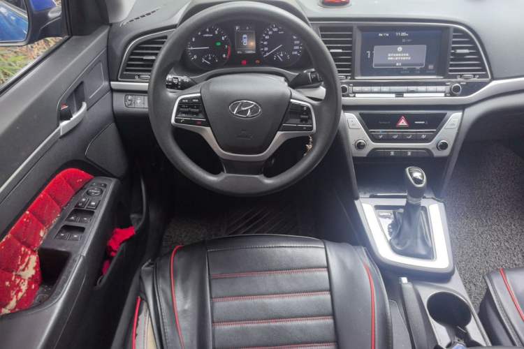 Used Hyundai Elantra (6th Generation / Lingdong) 2016 1.6L Automatic ZhiXuan – Elite Version Steering Wheel