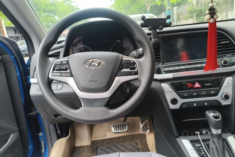 Used Hyundai Elantra (6th Generation / Lingdong) 2016 1.6L Automatic ZhiXuan – Elite Version Steering Wheel