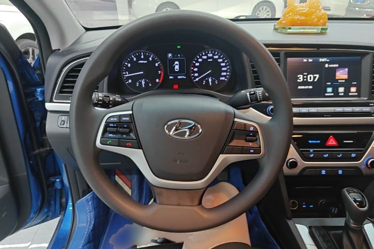 Used Hyundai Elantra (6th Generation / Lingdong) 2016 1.6L Automatic ZhiXuan – Elite Version Steering Wheel
