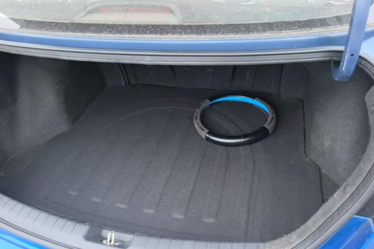 Used Hyundai Elantra (6th Generation / Lingdong) 2016 1.6L Automatic ZhiXuan – Elite Version Trunk