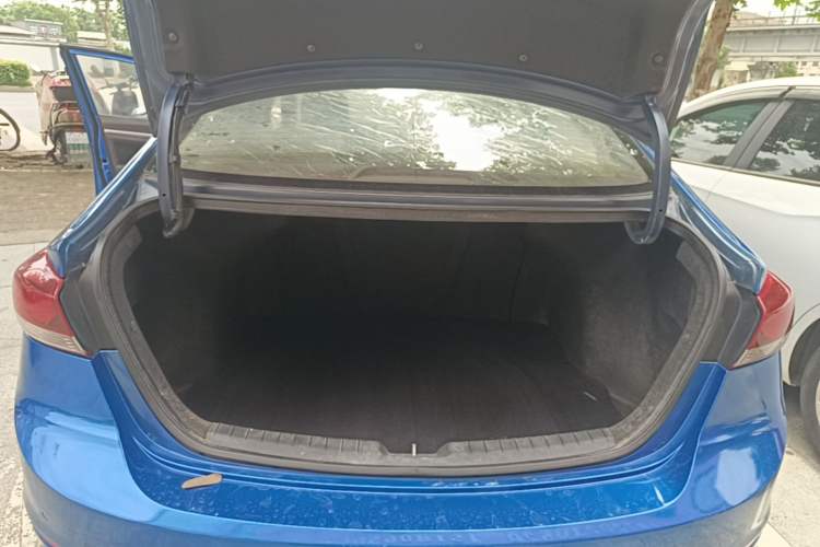Used Hyundai Elantra (6th Generation / Lingdong) 2016 1.6L Automatic ZhiXuan – Elite Version Trunk