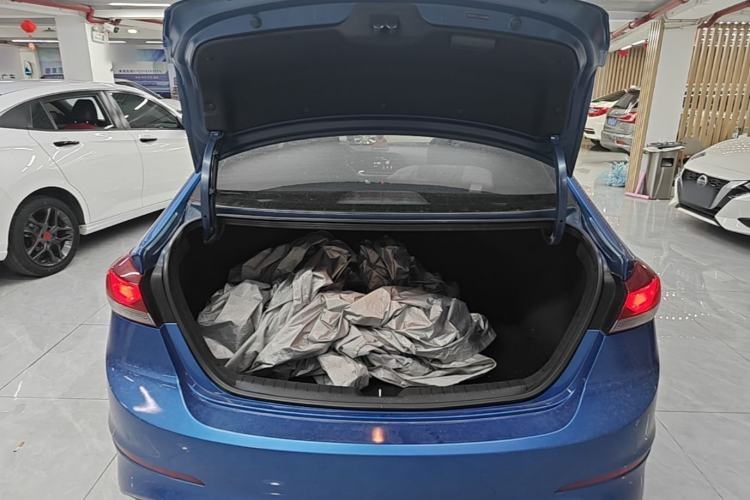 Used Hyundai Elantra (6th Generation / Lingdong) 2016 1.6L Automatic ZhiXuan – Elite Version Trunk