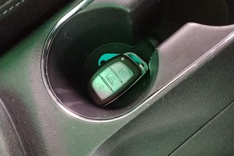 Used Hyundai Elantra (6th Generation / Lingdong) 2016 1.6L Automatic ZhiXuan – Elite Version Vehicle Key