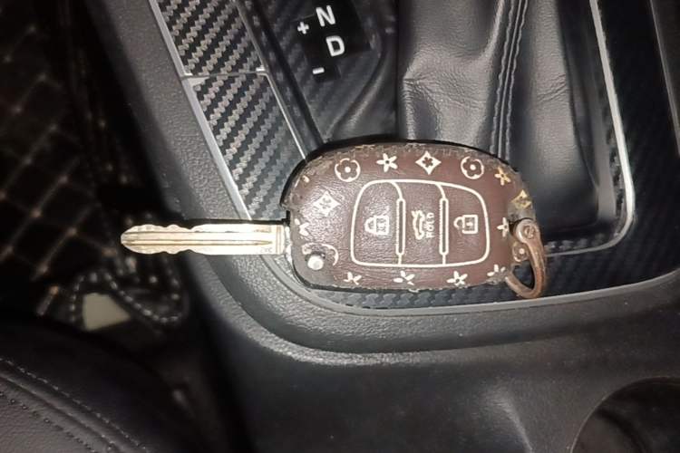 Used Hyundai Elantra (6th Generation / Lingdong) 2016 1.6L Automatic ZhiXuan – Elite Version Vehicle Key