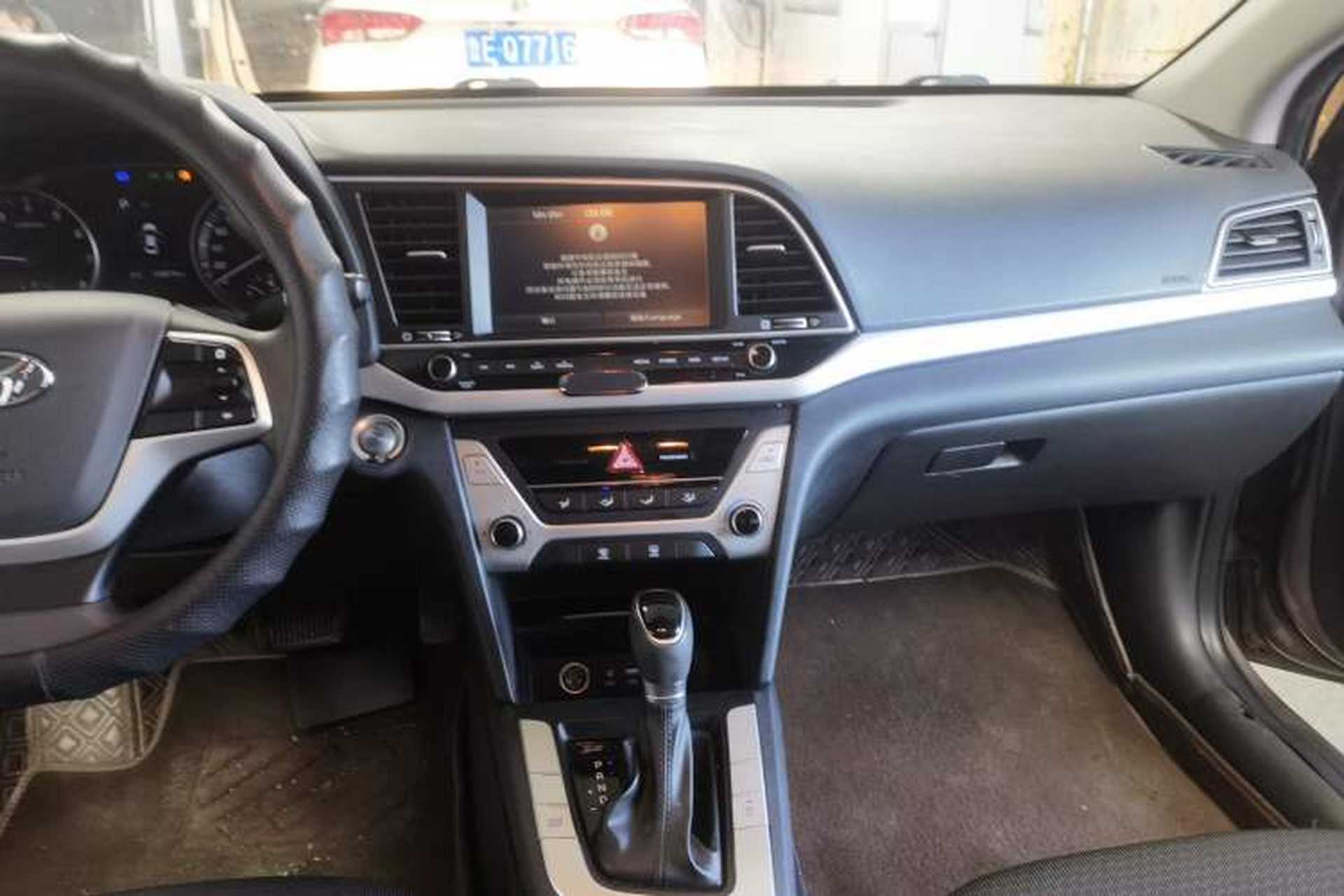 Used Hyundai Elantra (6th Generation / Lingdong) 2016 1.6L Automatic ZhiXuan – Elite Version Audio And AC Panel