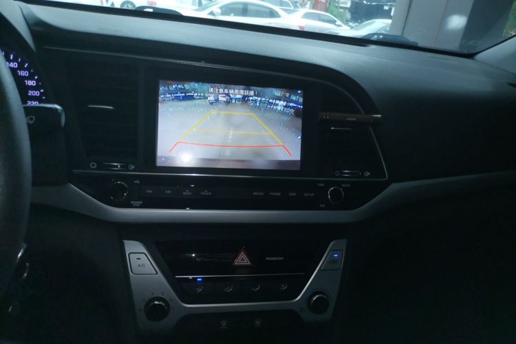 Used Hyundai Elantra (6th Generation / Lingdong) 2016 1.6L Automatic ZhiXuan – Elite Version Audio And AC Panel