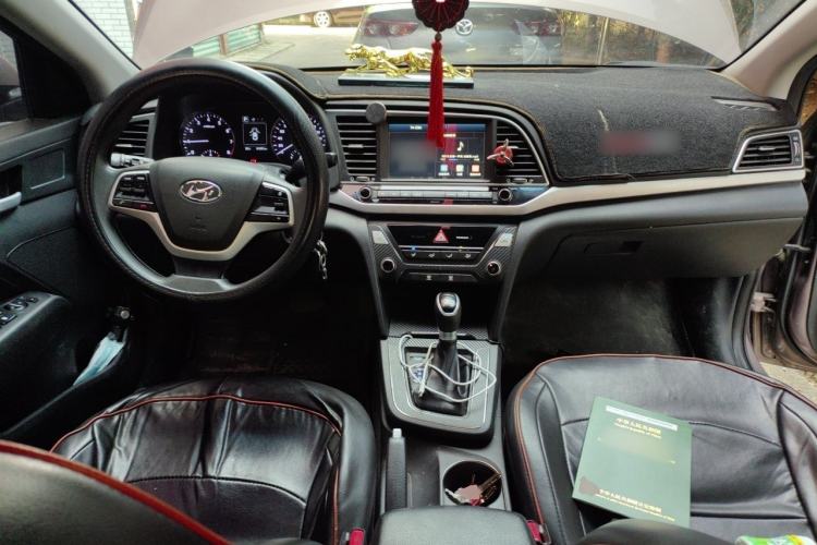 Used Hyundai Elantra (6th Generation / Lingdong) 2016 1.6L Automatic ZhiXuan – Elite Version Center Console