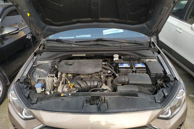 Used Hyundai Elantra (6th Generation / Lingdong) 2016 1.6L Automatic ZhiXuan – Elite Version Engine Bay