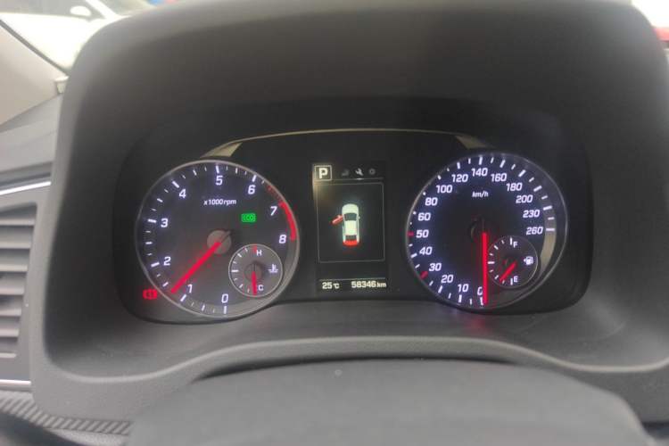 Used Hyundai Elantra (6th Generation / Lingdong) 2016 1.4T Dual-Clutch Xuan Dong·Elite Version Instrument Cluster
