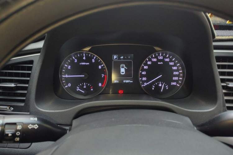 Used Hyundai Elantra (6th Generation / Lingdong) 2016 1.6L Automatic ZhiXuan – Elite Version Instrument Cluster