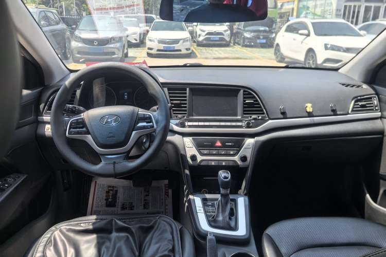Used Hyundai Elantra (6th Generation / Lingdong) 2016 1.6L Automatic ZhiXuan – Elite Version Interior 1