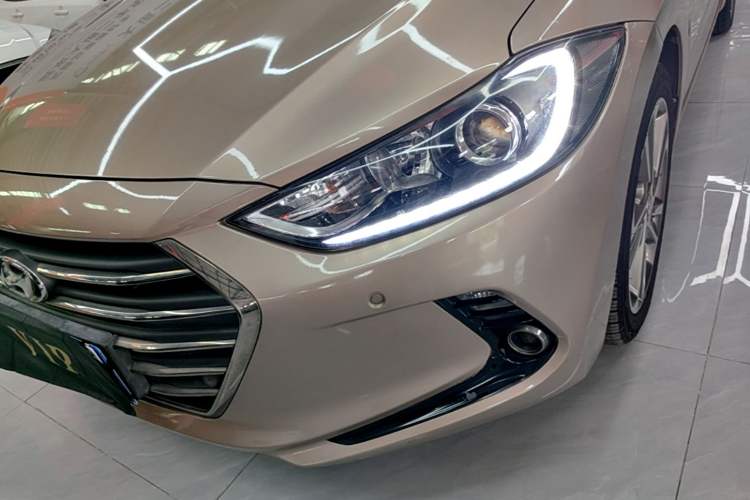 Used Hyundai Elantra (6th Generation / Lingdong) 2016 1.6L Automatic ZhiXuan · Luxury Version Left Front Headlight